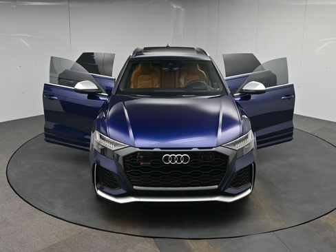 Used 2022 Audi RS Q8 w/ Luxury Package image 54