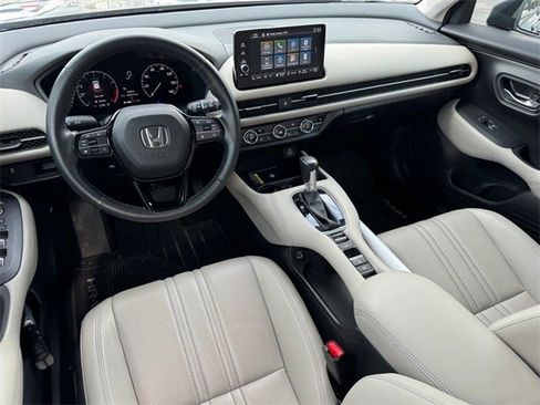Used 2023 Honda HR-V EX-L image 11