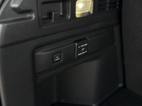 Used 2024 MAZDA CX-90 Plug-In Hybrid w/ Premium Plus image 18