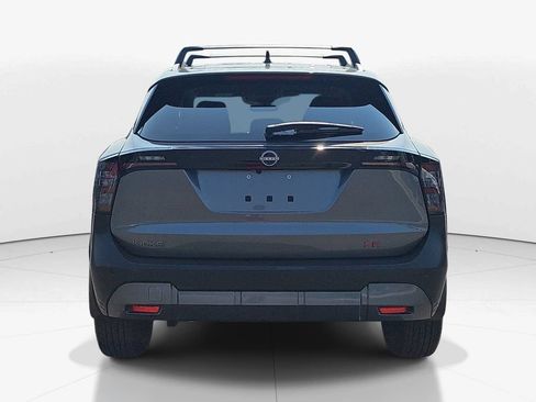 Used 2026 Nissan Kicks SR FWD image 7