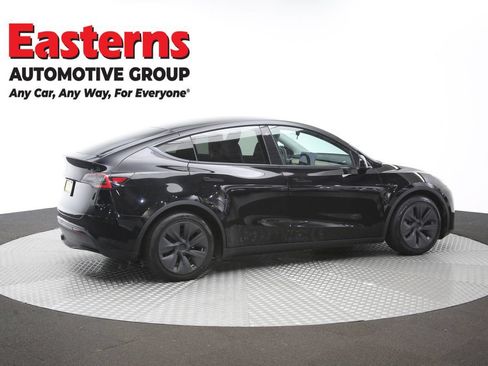 Used 2021 Tesla Model Y Long Range AWD/4WD image 38