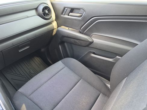 Used 2024 Chevrolet Colorado W/T w/ WT Convenience Package II RWD image 21