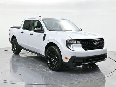 New 2025 Ford Maverick XLT w/ Equipment Group 301A