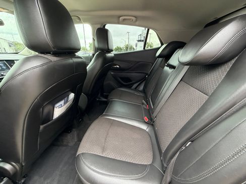 Used 2019 Buick Encore Preferred w/ Safety Package AWD/4WD image 5