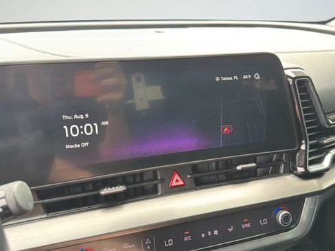 Used 2025 Kia Sportage EX FWD image 25