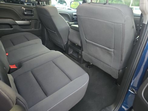 Used 2018 Chevrolet Silverado 1500 LT w/ All Star Edition RWD image 11
