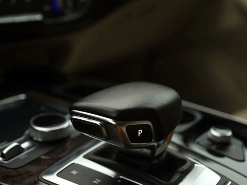 Used 2018 Audi Q7 3.0T Prestige w/ Prestige Package image 29