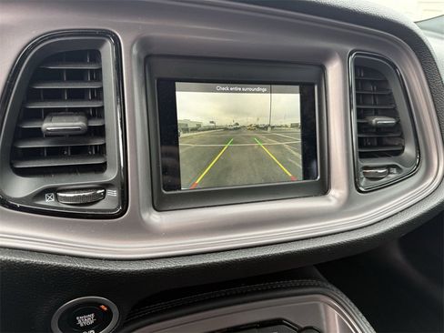 Used 2023 Dodge Challenger SXT image 19
