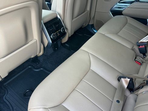 New 2026 Land Rover Range Rover Long Wheelbase SE AWD/4WD image 22