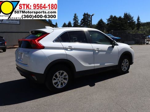 Used 2019 Mitsubishi Eclipse Cross ES AWD/4WD image 9