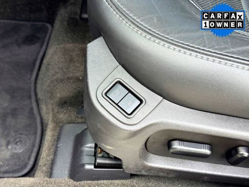 Used 2014 Ford Taurus SHO w/ Equipment Group 401A image 18