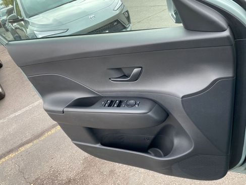 Used 2025 Hyundai Kona SEL image 20