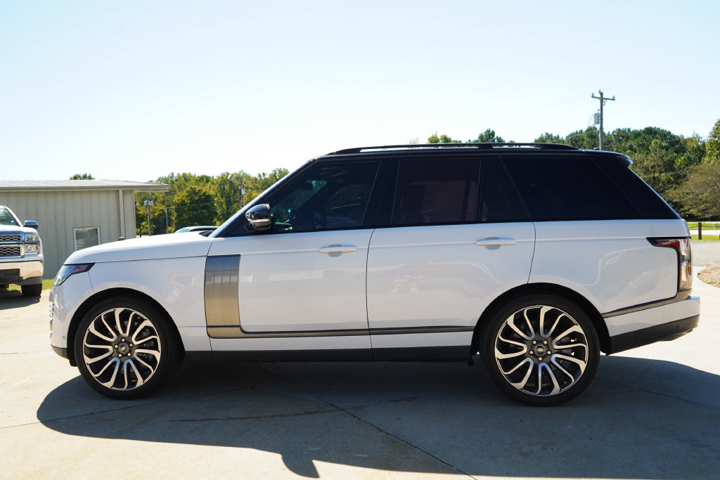 Used 2018 Land Rover Range Rover Supercharged AWD/4WD image 24