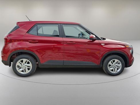 New 2026 Hyundai Venue SE image 8