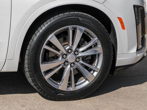 Used 2020 Cadillac XT6 Premium Luxury image 55