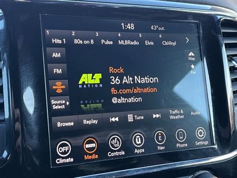 Used 2022 Jeep Grand Cherokee Laredo X image 30