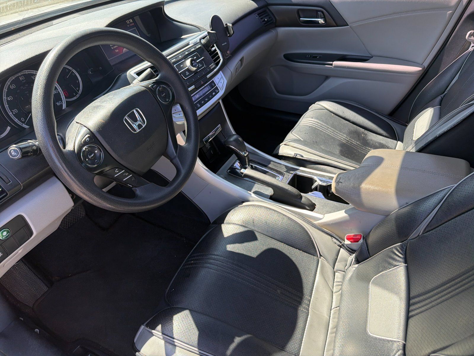 Used 2014 Honda Accord EX image 8