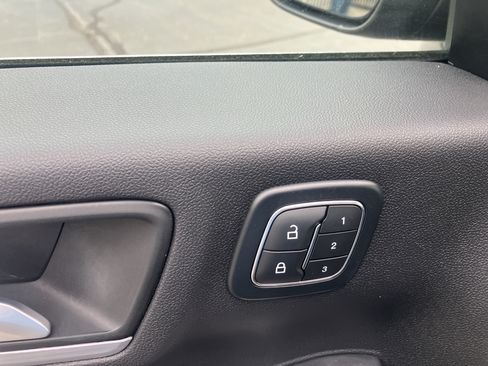 Certified 2025 Ford Escape Platinum AWD/4WD image 18