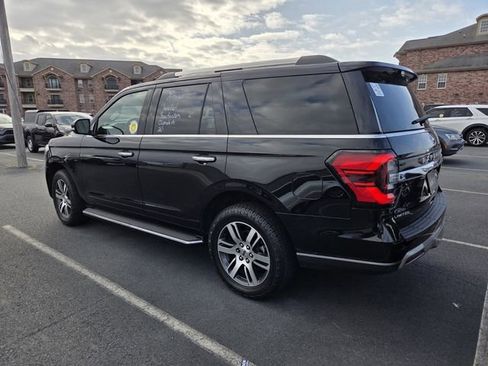 Certified 2022 Ford Expedition Limited image 8