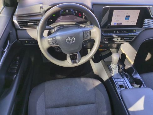 Certified 2025 Toyota Camry LE image 15