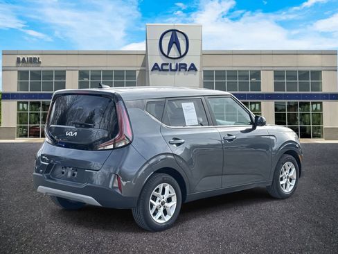 Used 2023 Kia Soul LX w/ Option Group 015 image 5