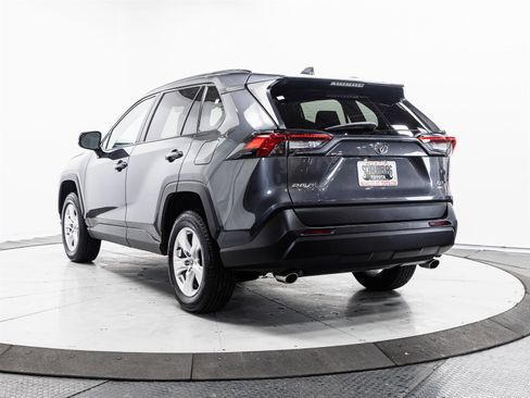 Used 2021 Toyota RAV4 XLE image 8