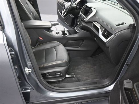 Used 2021 GMC Terrain SLT image 12