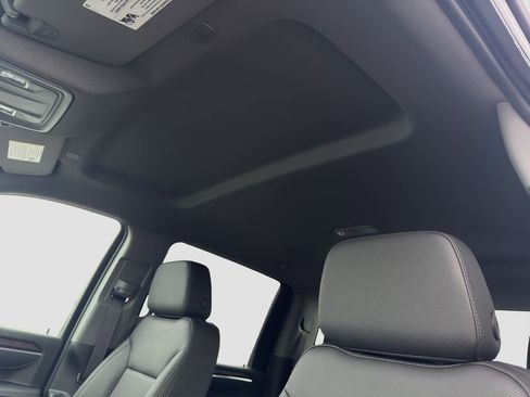 New 2026 GMC Sierra 2500 SLT w/ SLT Convenience Package image 24