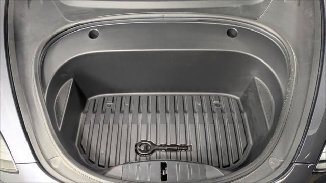 Used 2023 Tesla Model 3 Standard Range RWD image 32