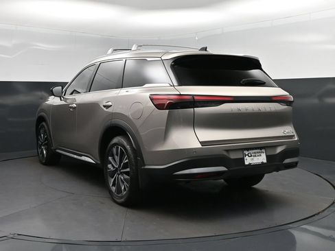Certified 2026 INFINITI QX60 Luxe w/ Cargo Package AWD/4WD image 5