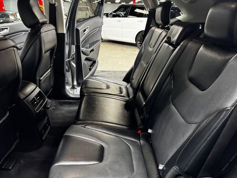 Used 2022 Ford Edge Titanium w/ Equipment Group 301A AWD/4WD image 42