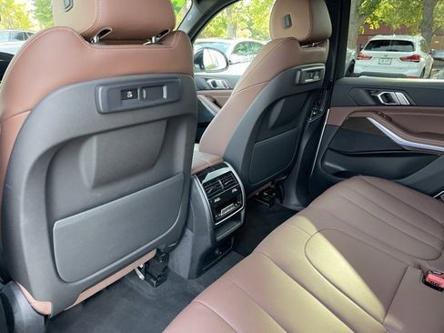 Certified 2022 BMW X5 xDrive40i image 8