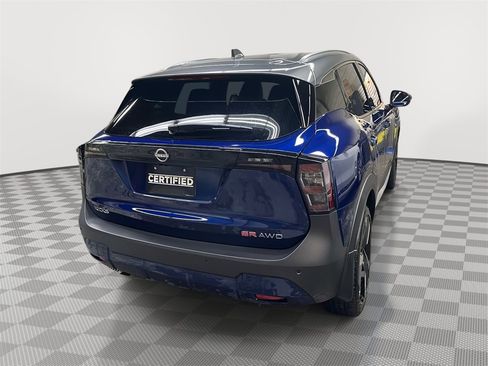 Used 2025 Nissan Kicks SR image 3