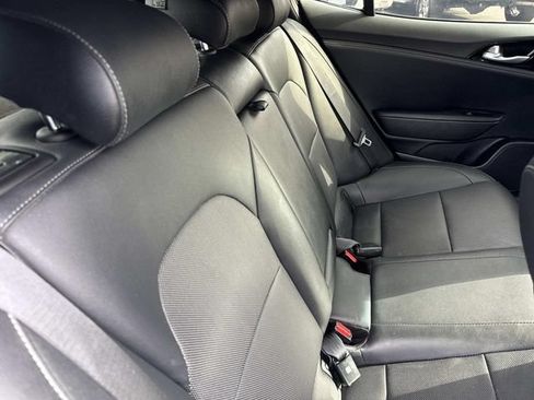 Used 2022 Kia Stinger GT-Line RWD image 32