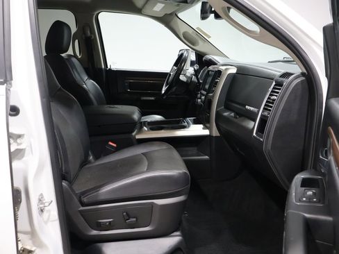 Used 2017 RAM 2500 Laramie w/ Protection Group image 22