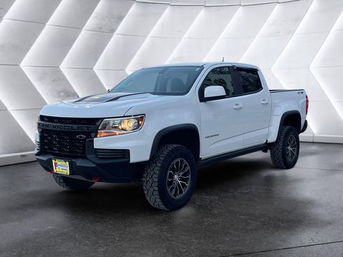 Used 2022 Chevrolet Colorado ZR2 image 2