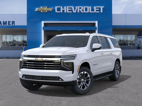 New 2026 Chevrolet Suburban LT w/ Comfort Package AWD/4WD image 32