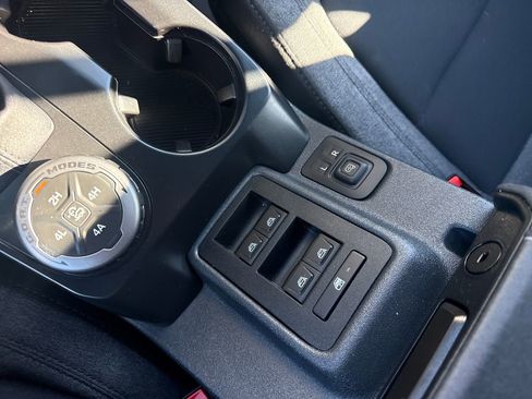 Used 2025 Ford Bronco 4-Door w/ Sasquatch Package image 41