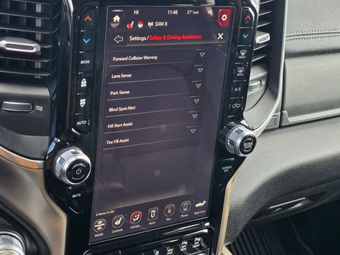 Used 2019 RAM 1500 Laramie image 43