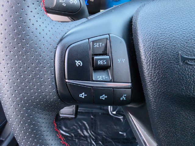 Used 2025 Ford Escape ST-Line Select AWD/4WD image 22