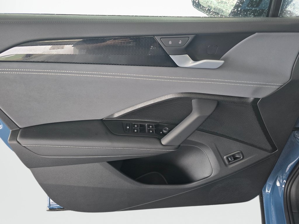 New 2026 Volkswagen Tiguan SE AWD/4WD image 33
