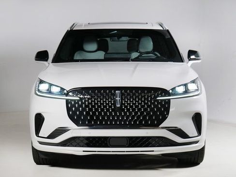 Used 2026 Lincoln Aviator Black Label w/ Dynamic Handling Package AWD/4WD image 6