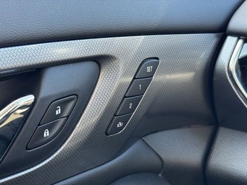 Certified 2021 Chevrolet Traverse Premier w/ Redline Edition image 38