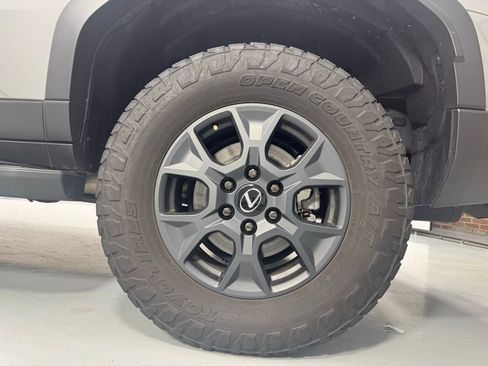 Used 2025 Lexus GX 550 AWD/4WD image 9