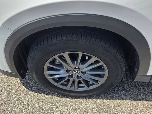 Used 2021 MAZDA CX-5 Touring FWD image 19