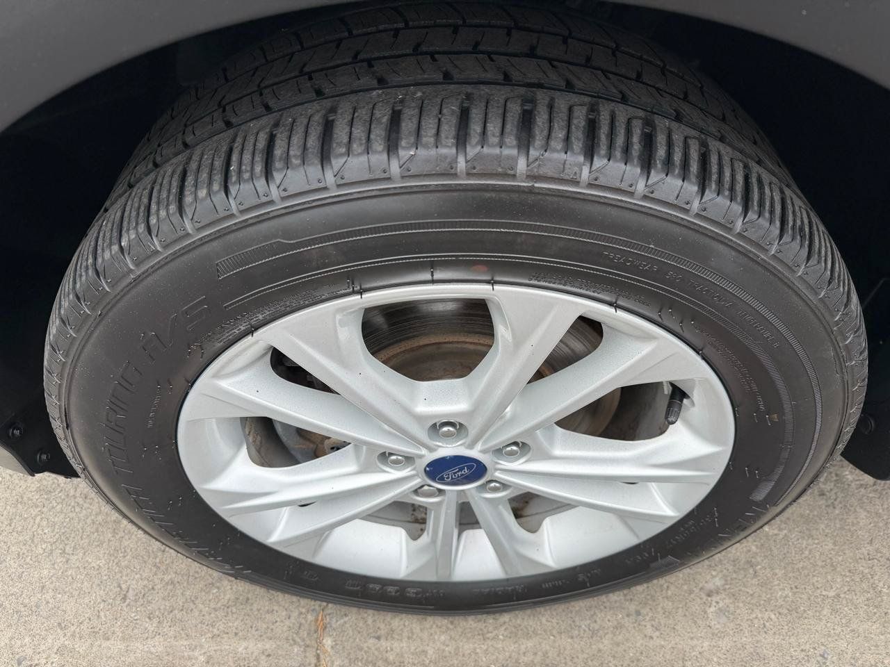 Used 2017 Ford Escape SE AWD/4WD image 16