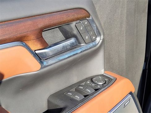 Used 2025 GMC Sierra 2500 Denali Ultimate w/ Max Trailering Package image 22