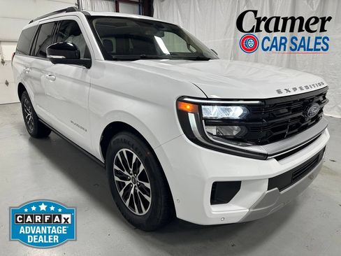 Used 2025 Ford Expedition Platinum AWD/4WD image 1