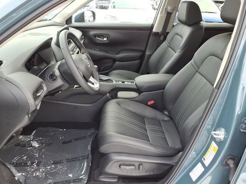 Certified 2026 Honda HR-V EX-L image 4