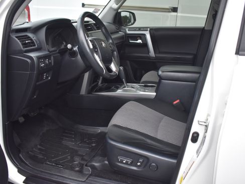 Used 2022 Toyota 4Runner SR5 image 12